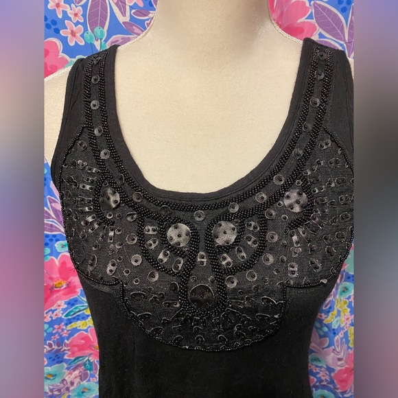 💕3 for $20💕 Tank top with some sequins by the chest area - Picture 2 of 5